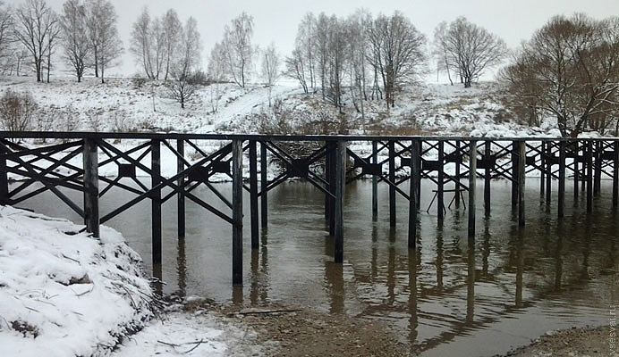 Свайные мосты: надежное решение для преодоления водных преград в Таганроге от 57250 руб